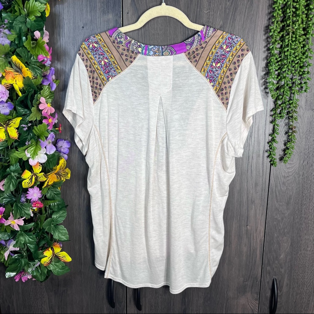 Anthropologie Beige and Purple Floral Mixed-Media V-Neck Top Large VGUC - Picture 11 of 13